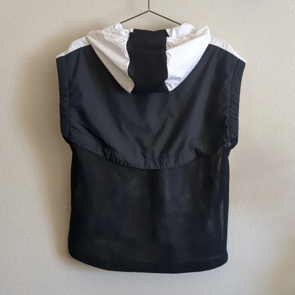 NIKE tech oversized vest black & white size Large - Picture 7 of 11
